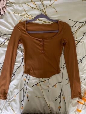 SHEIN Rust Long-Sleeve Scoop Neck Henley Top